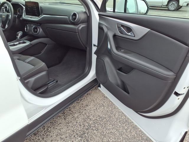 Used 2025 Chevrolet Blazer LT AWD/4WD image 73