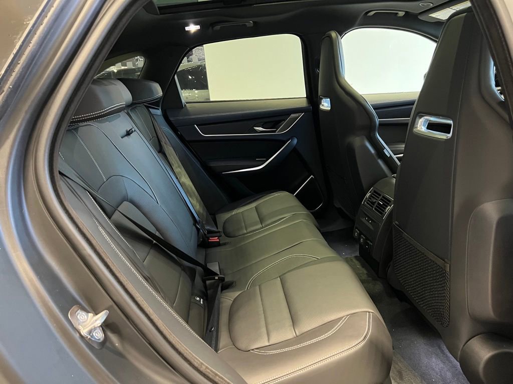 New 2026 Jaguar F-PACE R-Dynamic S image 15