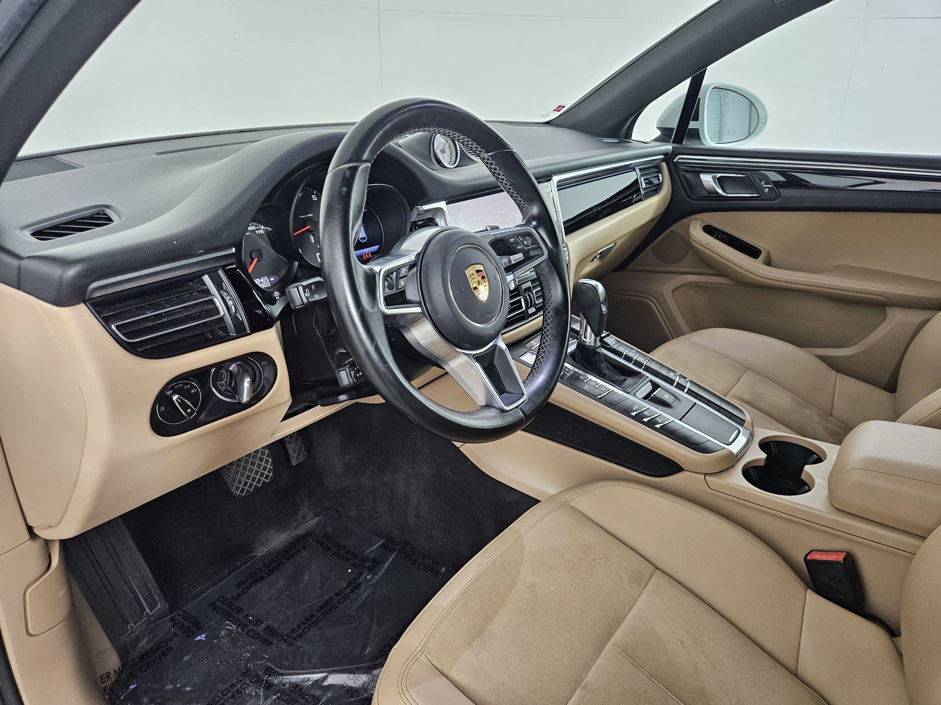 Used 2021 Porsche Macan AWD/4WD image 13