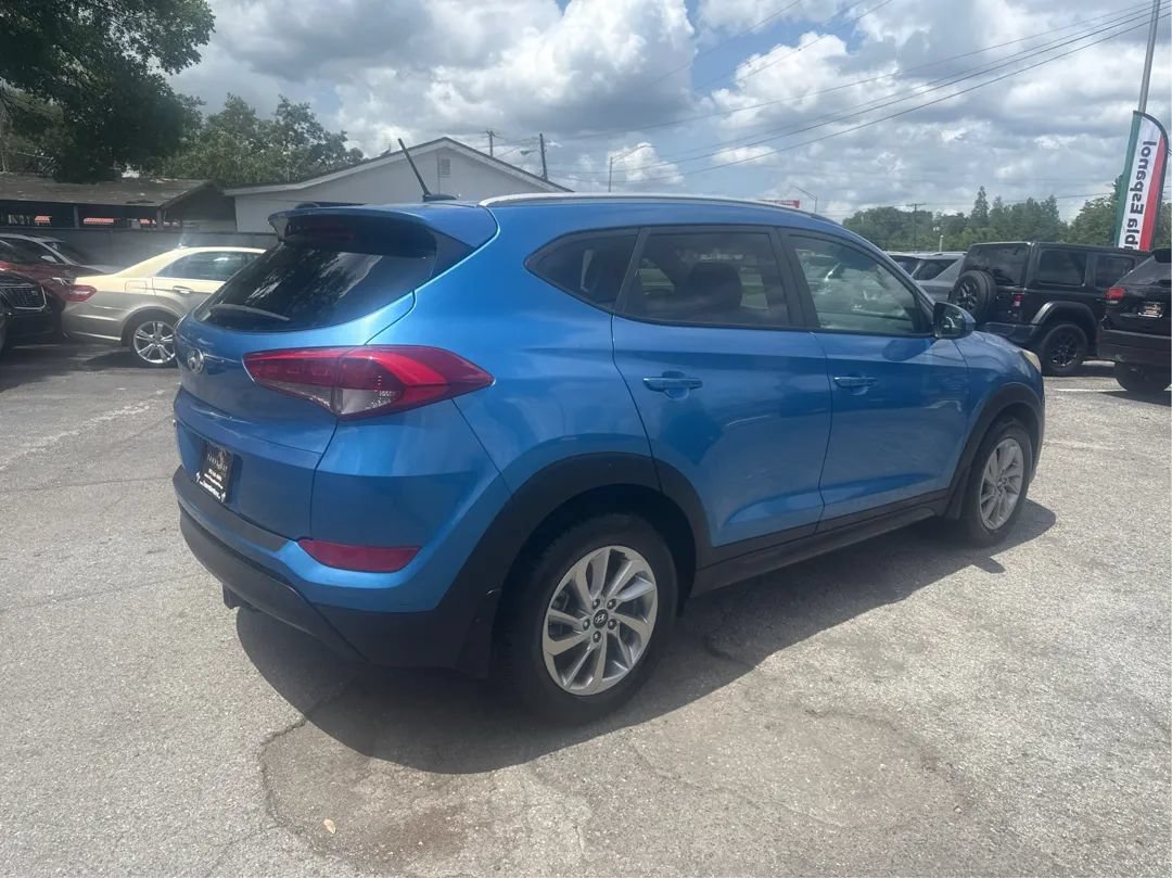 Used 2016 Hyundai Tucson SE w/ Option Group 02 FWD image 4