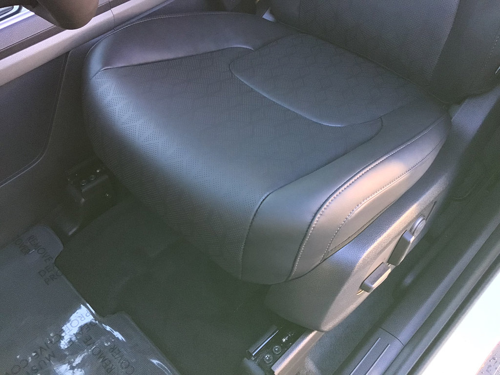 New 2026 Kia Carnival LX image 10