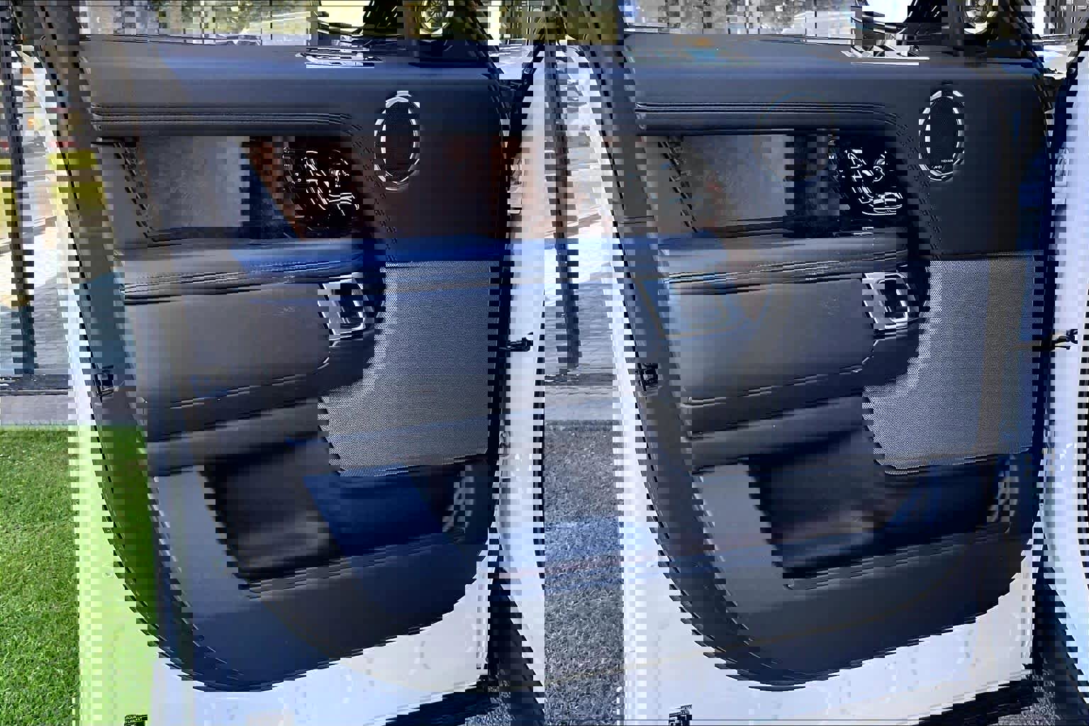 Used 2021 Land Rover Range Rover Westminster Edition image 21