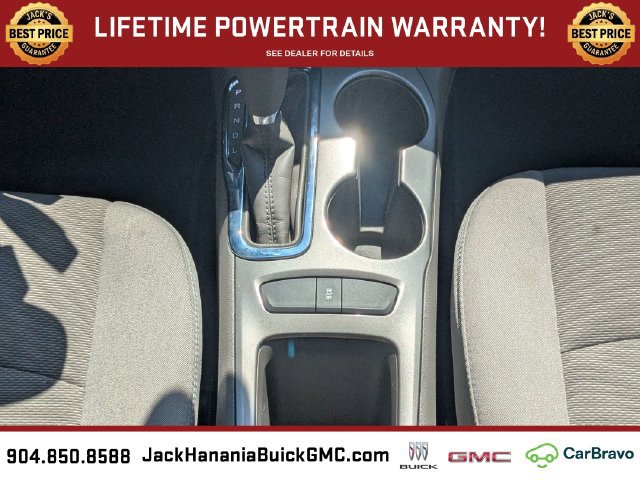Used 2017 Chevrolet Cruze LT FWD image 18