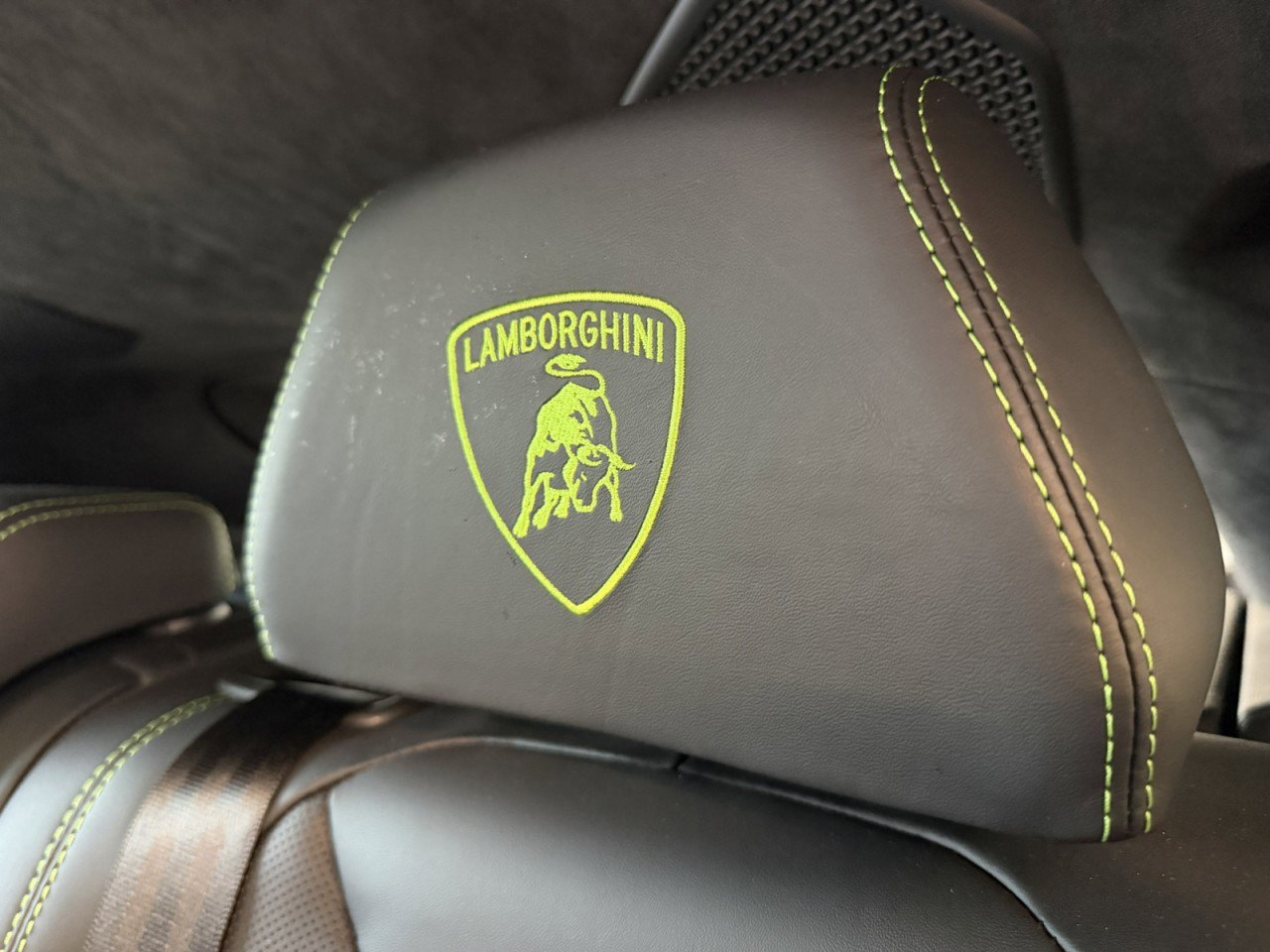 Used 2022 Lamborghini Urus image 50