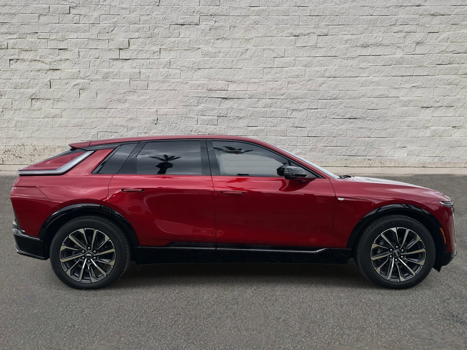 New 2025 Cadillac Lyriq Sport image 6