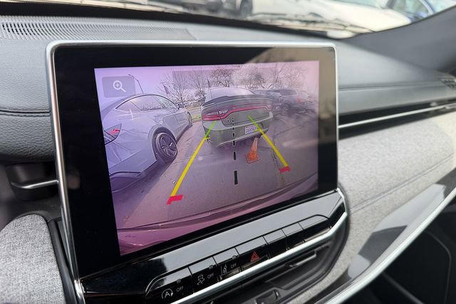 Used 2024 Jeep Compass Latitude image 23