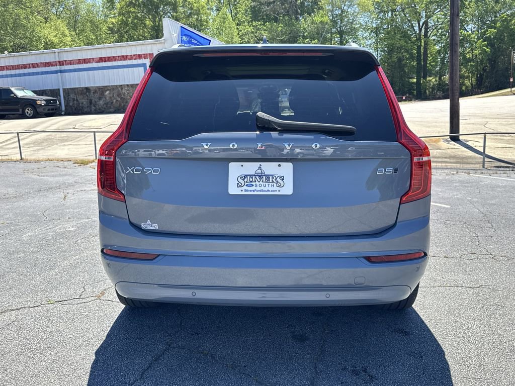 Used 2023 Volvo XC90 B5 Core w/ Climate Package AWD/4WD image 6