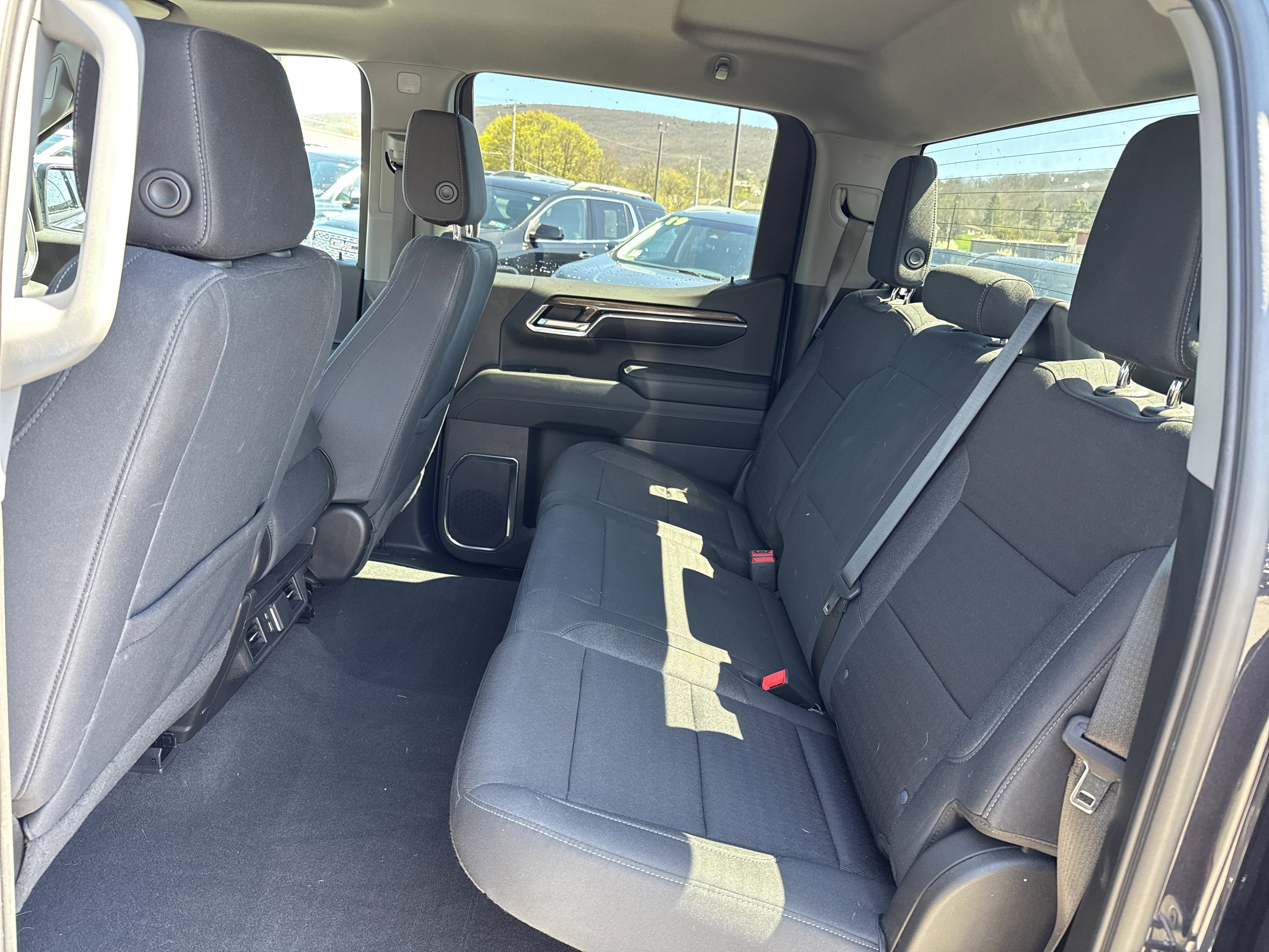 Used 2024 Chevrolet Silverado 1500 LT image 13