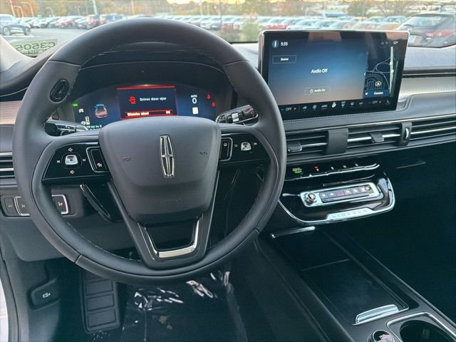 New 2026 Lincoln Corsair Premiere image 9