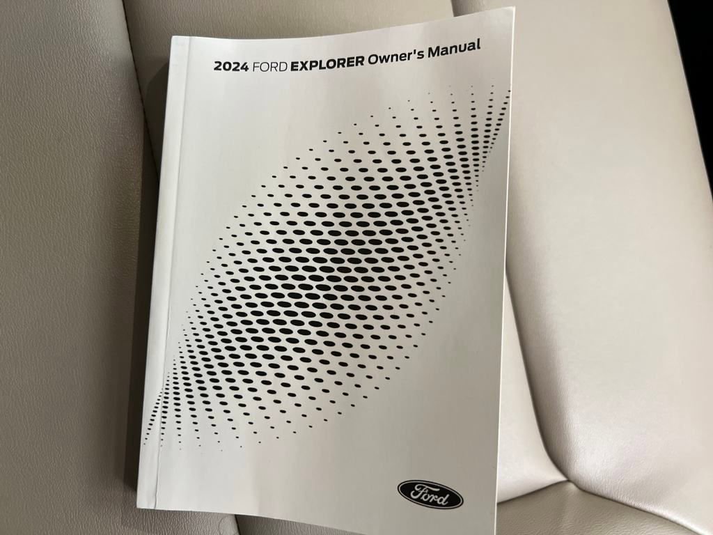 Used 2024 Ford Explorer XLT w/ Equipment Group 202A image 30