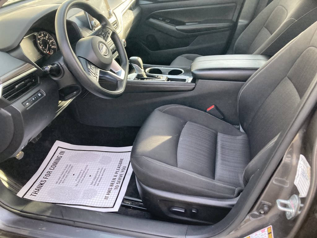 Used 2023 Nissan Altima 2.5 SV FWD image 12