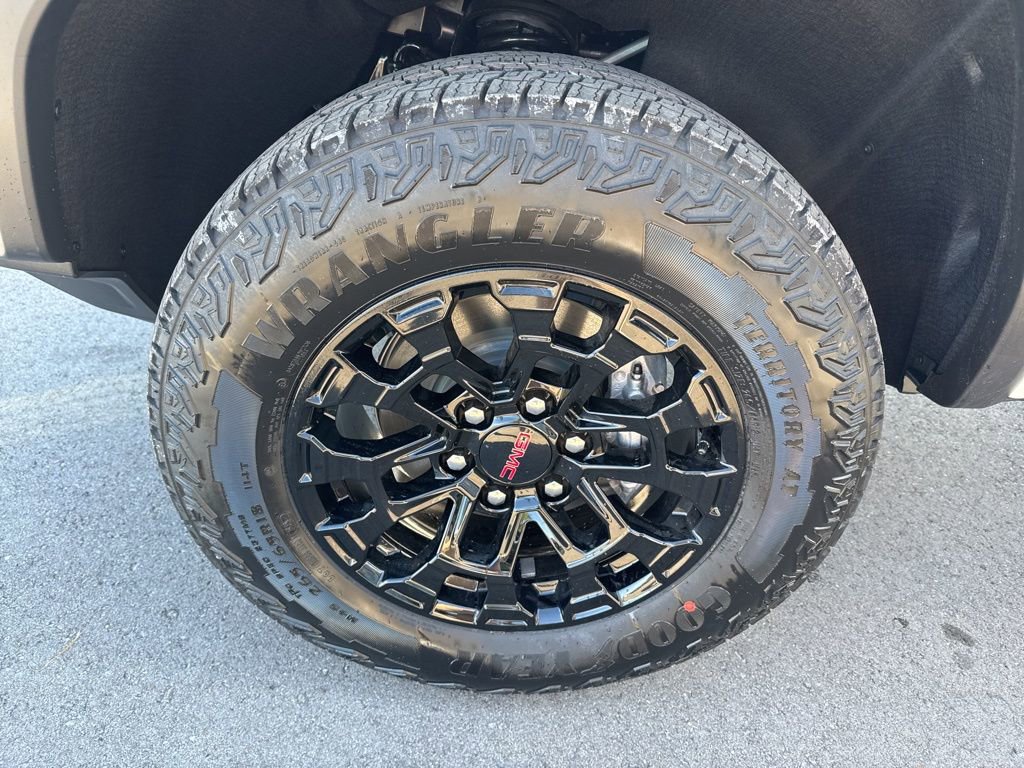 New 2026 GMC Canyon Elevation w/ Convenience Package image 32