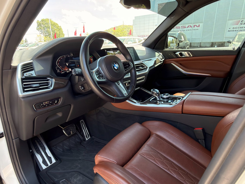 Used 2022 BMW X5 sDrive40i w/ M Sport Package image 11