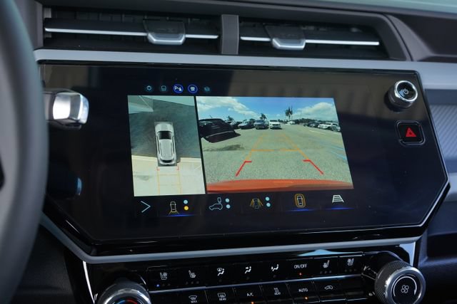 New 2027 Chevrolet Bolt RS w/ Technology Package FWD image 17