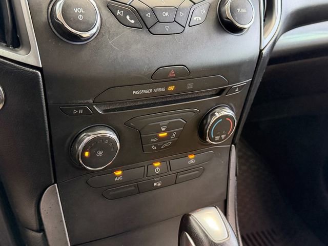 Used 2017 Ford Edge SE FWD image 19