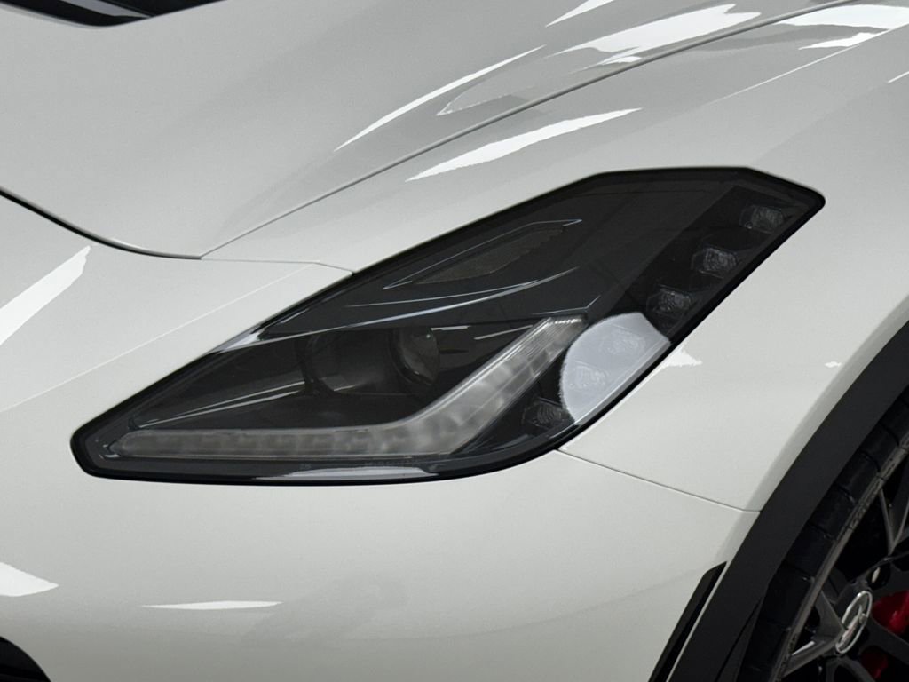 Used 2015 Chevrolet Corvette Z06 w/ 3LZ Preferred Equipment Group image 44