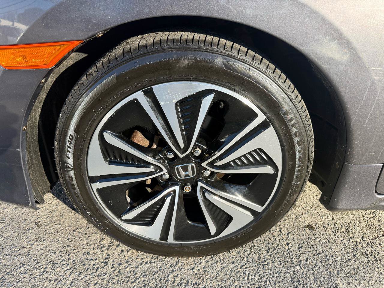 Used 2016 Honda Civic EX-T image 9