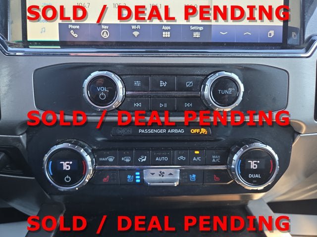Used 2022 Ford F250 Lariat w/ Black Appearance Package AWD/4WD image 17