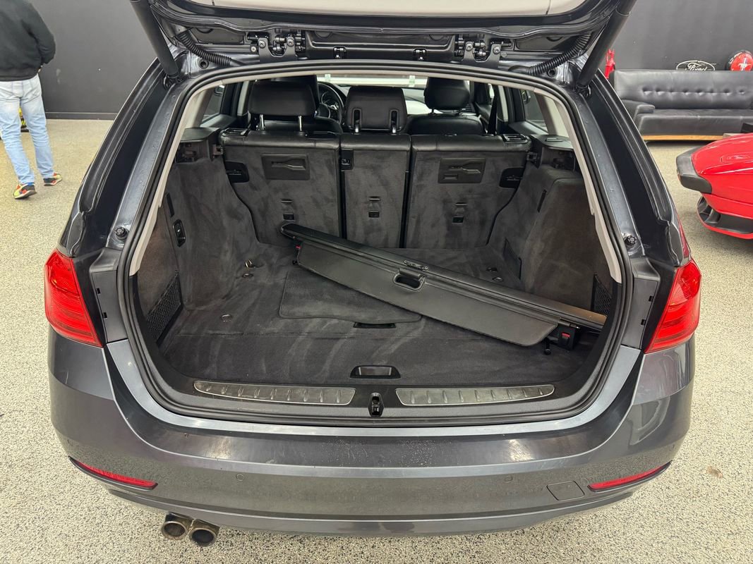 Used 2014 BMW 328i xDrive Wagon AWD/4WD image 14
