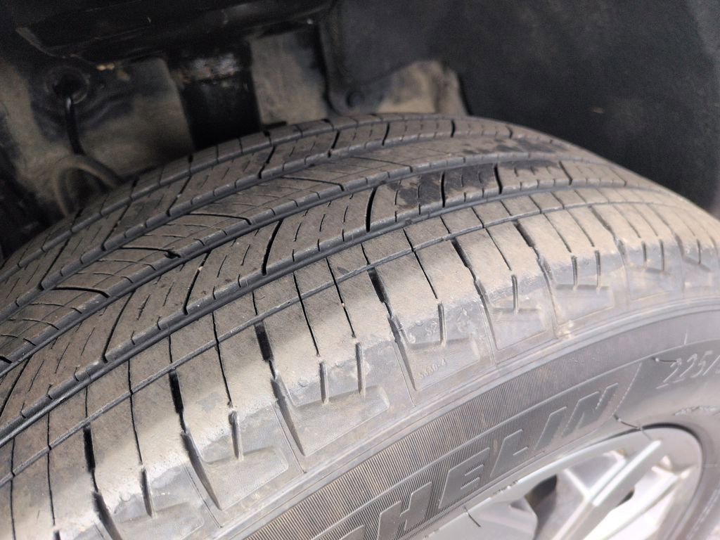 Used 2024 Toyota RAV4 Limited w/ Advanced Technology Package image 28