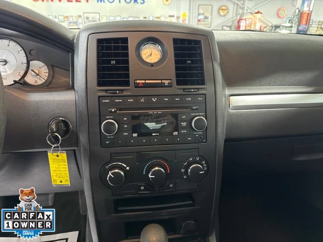 Used 2008 Chrysler 300 LX RWD image 22