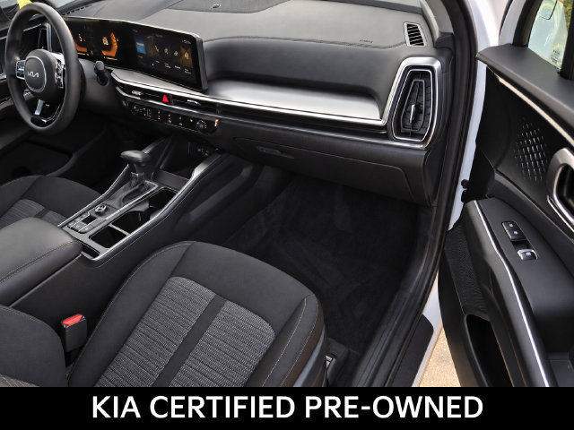 Certified 2025 Kia Sorento LX FWD image 7