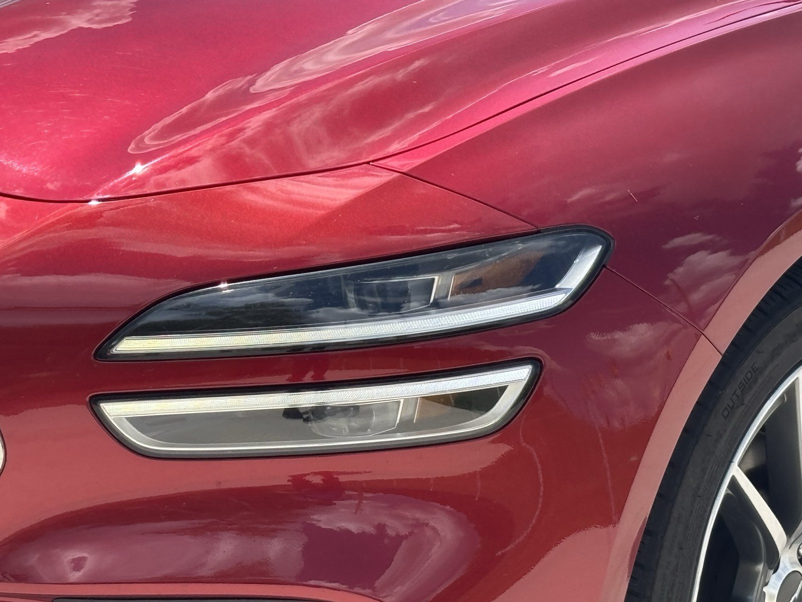 Used 2023 Genesis G70 2.0T AWD/4WD image 7