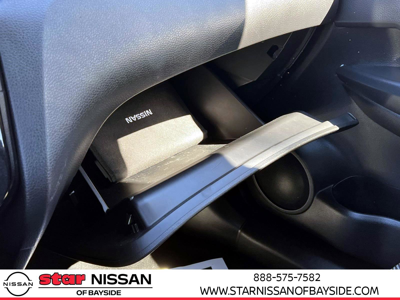 Used 2017 Nissan Rogue Sport SV AWD/4WD image 33