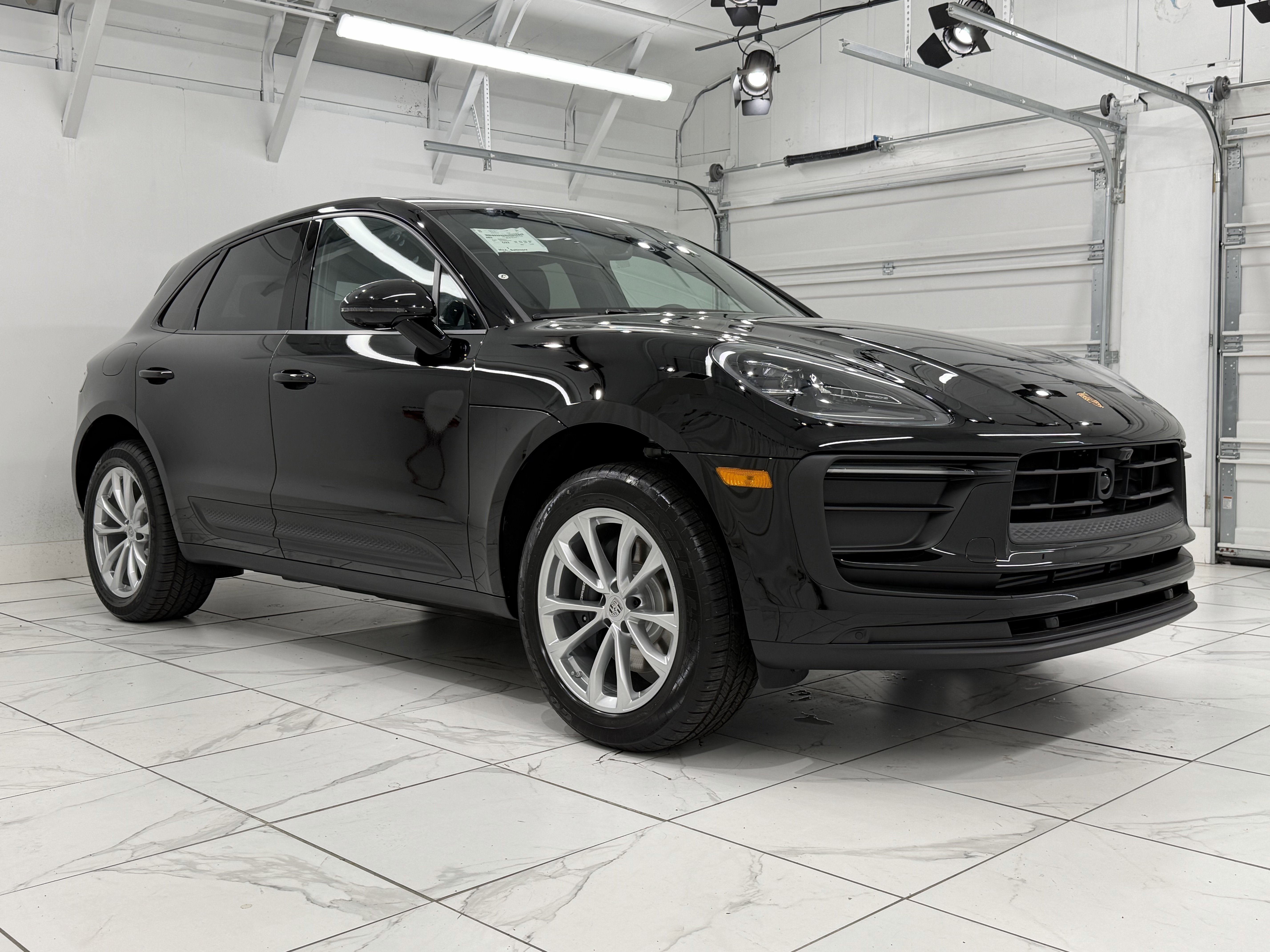 New 2026 Porsche Macan image 10