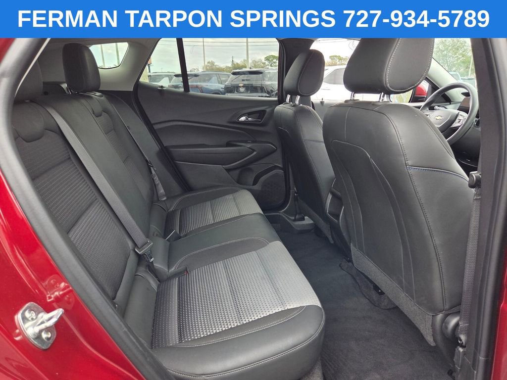 Certified 2025 Chevrolet Trax LT image 20