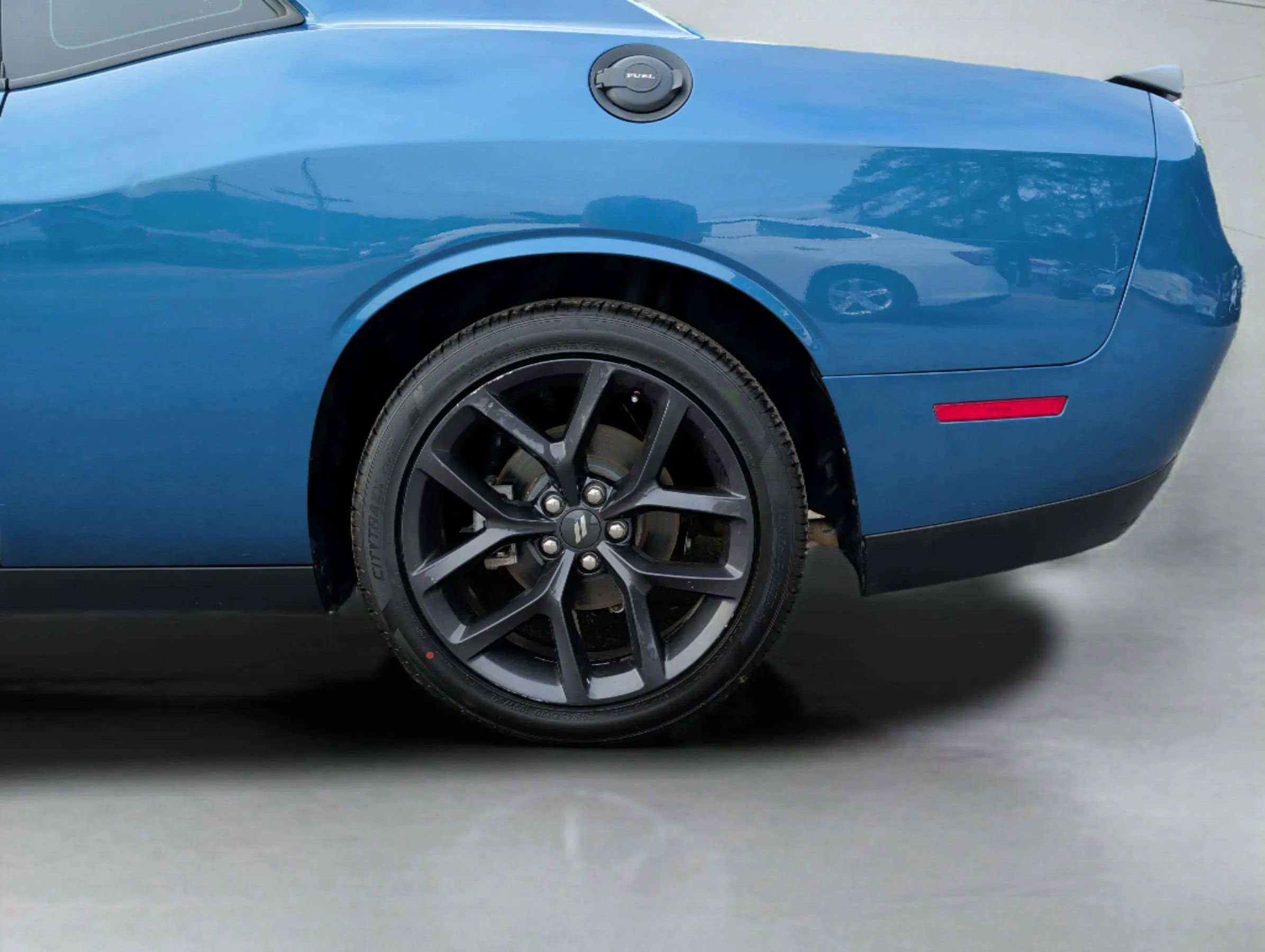Used 2022 Dodge Challenger SXT w/ Blacktop Package image 27