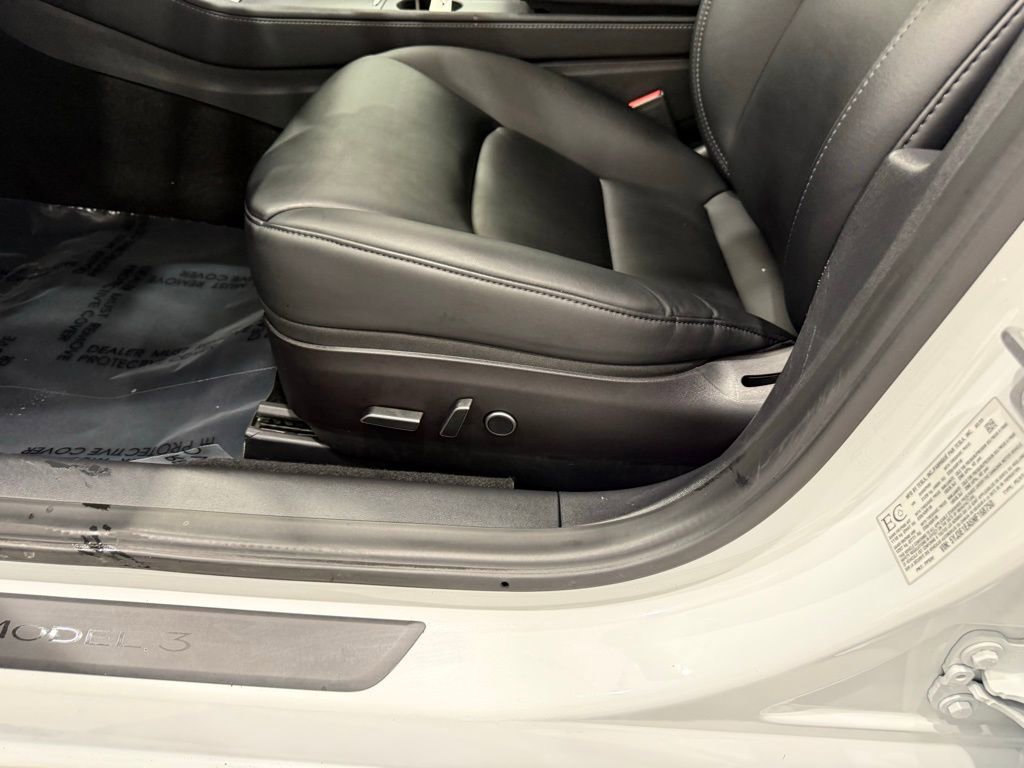 Used 2022 Tesla Model 3 image 13