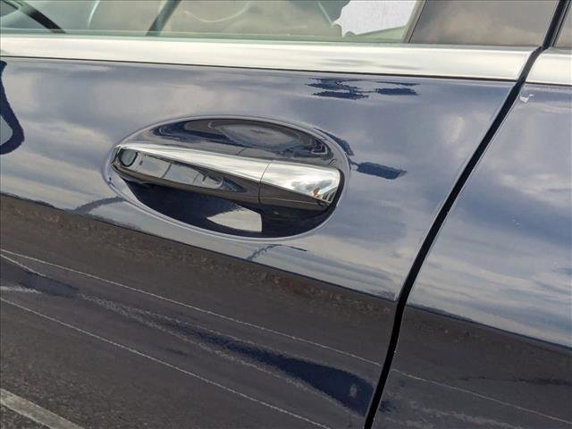 Used 2018 Mercedes-Benz GLC 300 4MATIC image 14