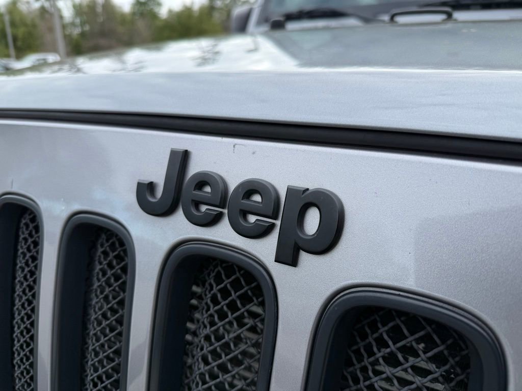 Used 2017 Jeep Wrangler Sahara image 6