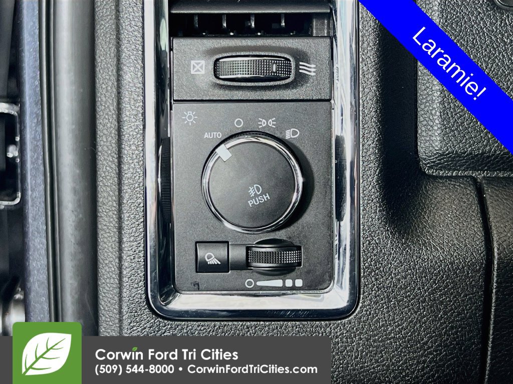 Used 2018 RAM 2500 Laramie w/ Convenience Group AWD/4WD image 18
