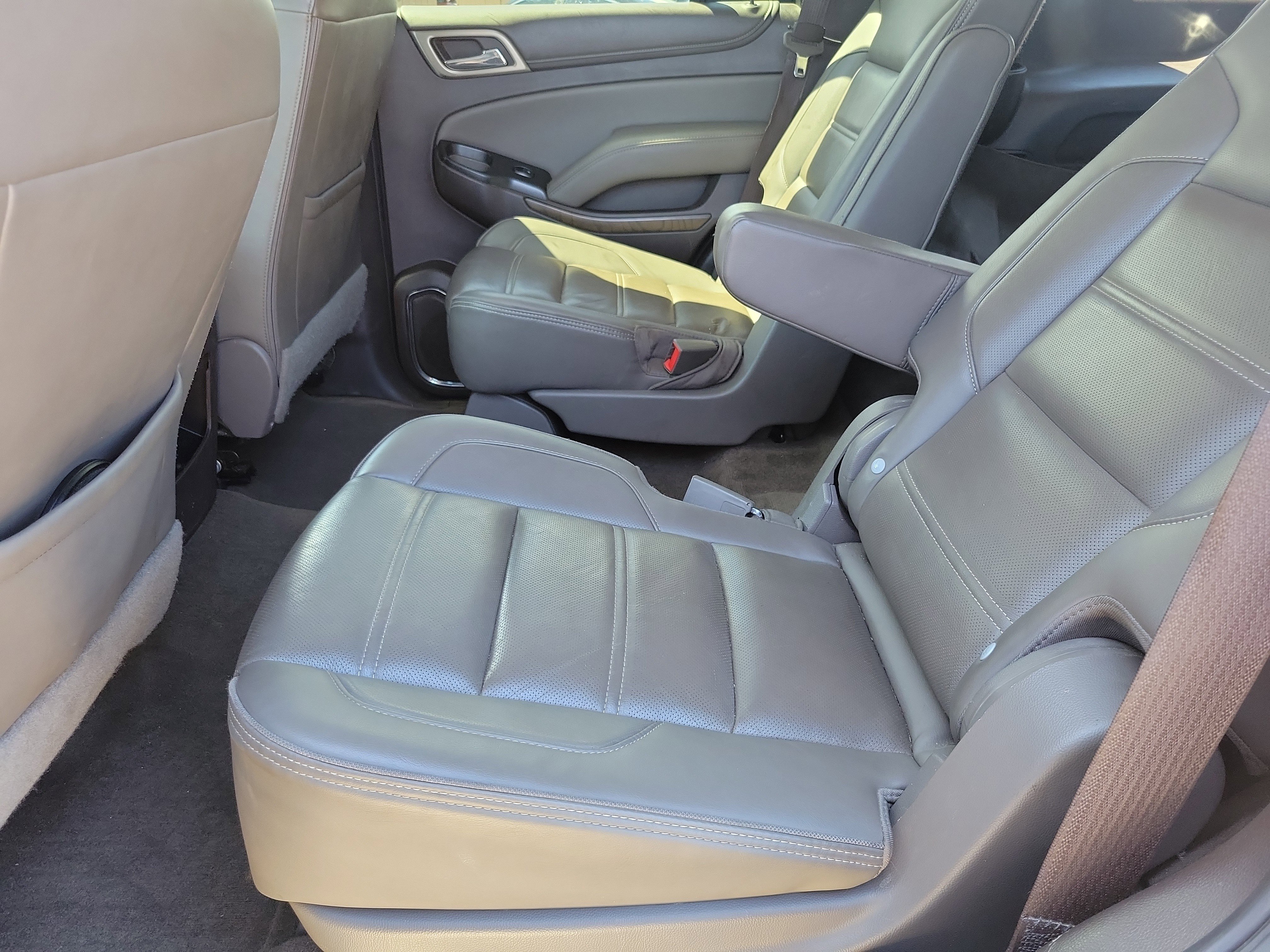 Used 2018 GMC Yukon Denali w/ Denali Ultimate Package image 11