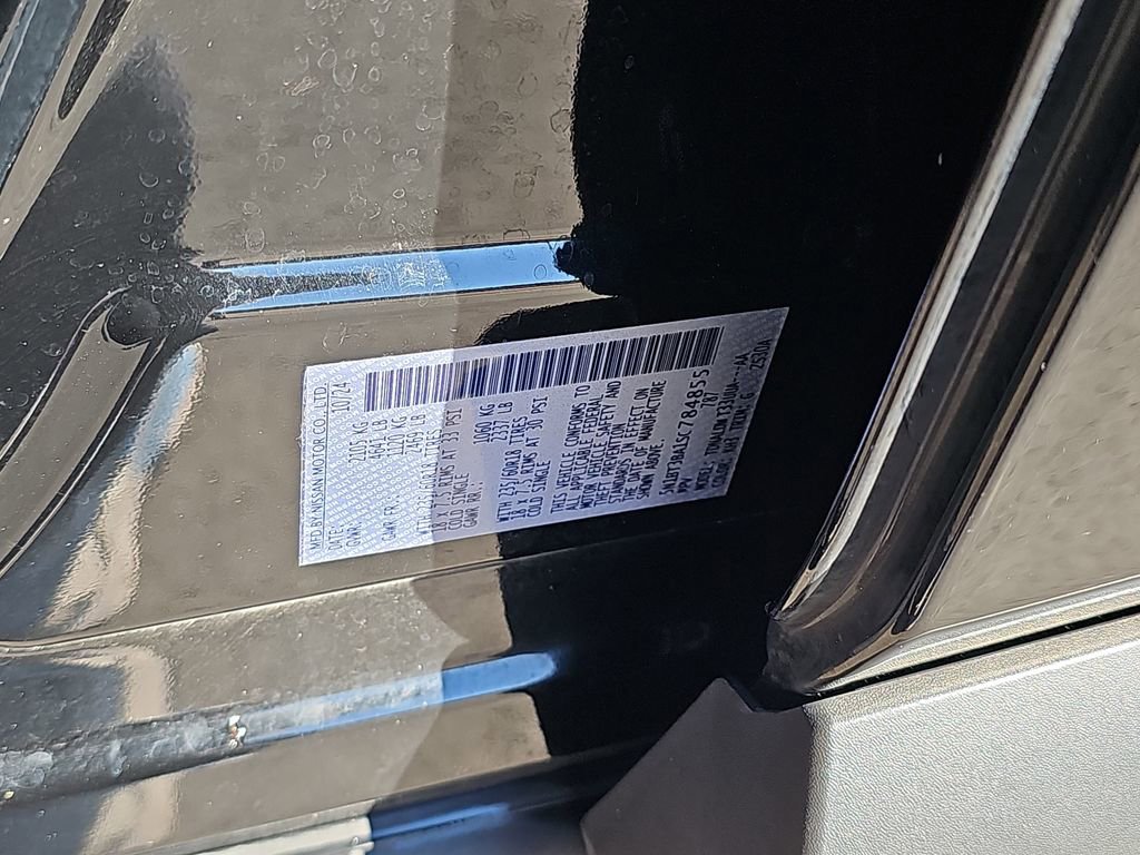 Used 2025 Nissan Rogue SV image 38