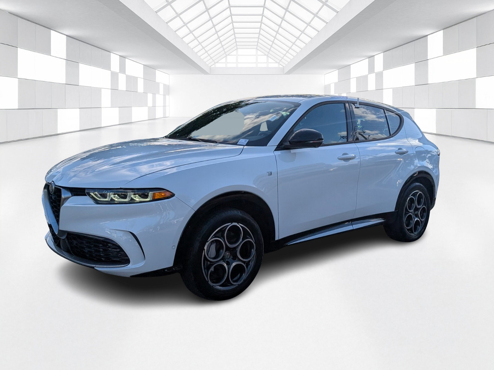 Used 2024 Alfa Romeo Tonale Ti w/ Active Assist Package image 3