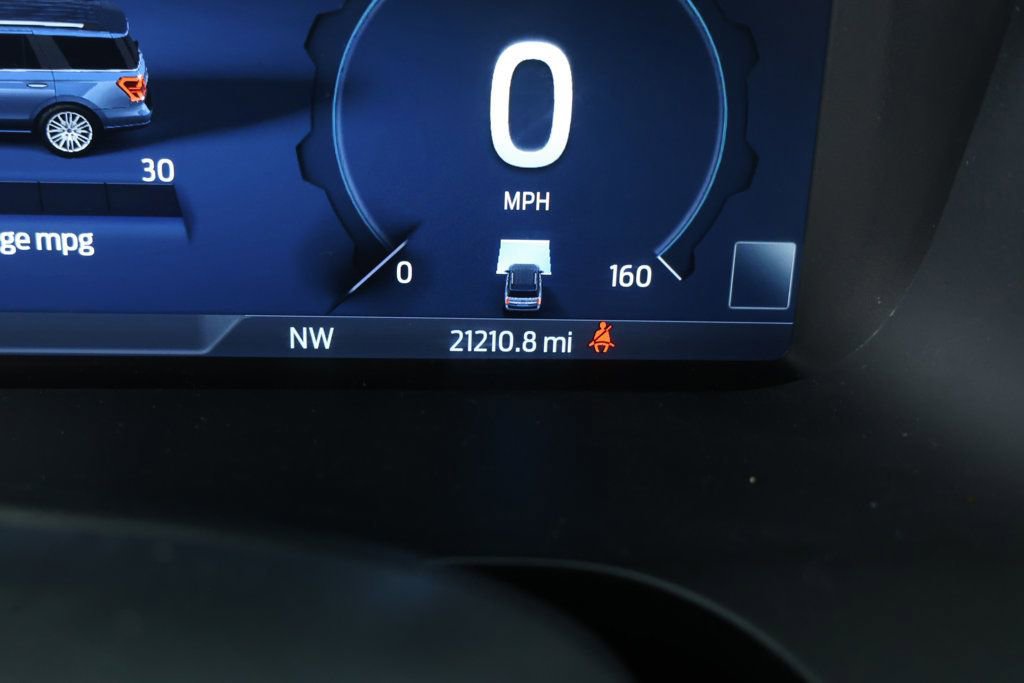 Used 2023 Ford Expedition Limited image 14