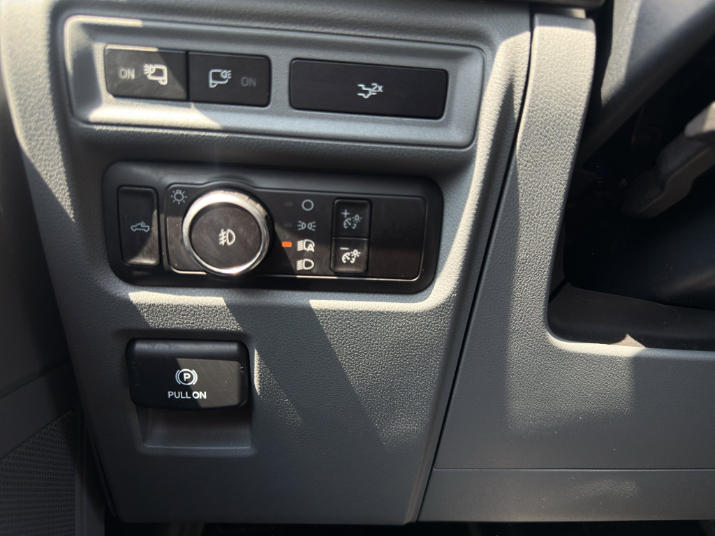 Used 2024 Ford F150 XLT w/ Equipment Group 302A MID image 32