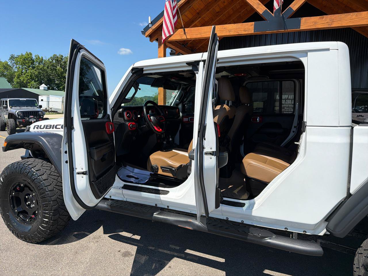 Used 2021 Jeep Gladiator Rubicon AWD/4WD image 7