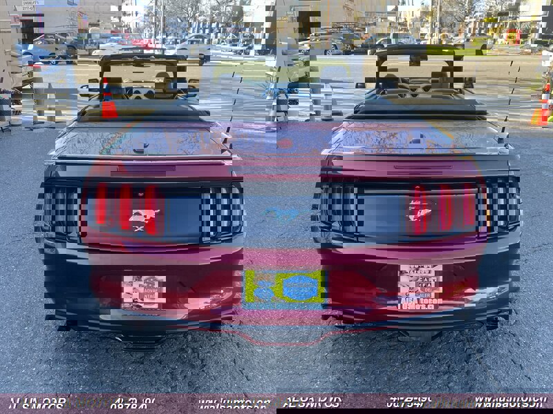 Used 2017 Ford Mustang Premium image 20