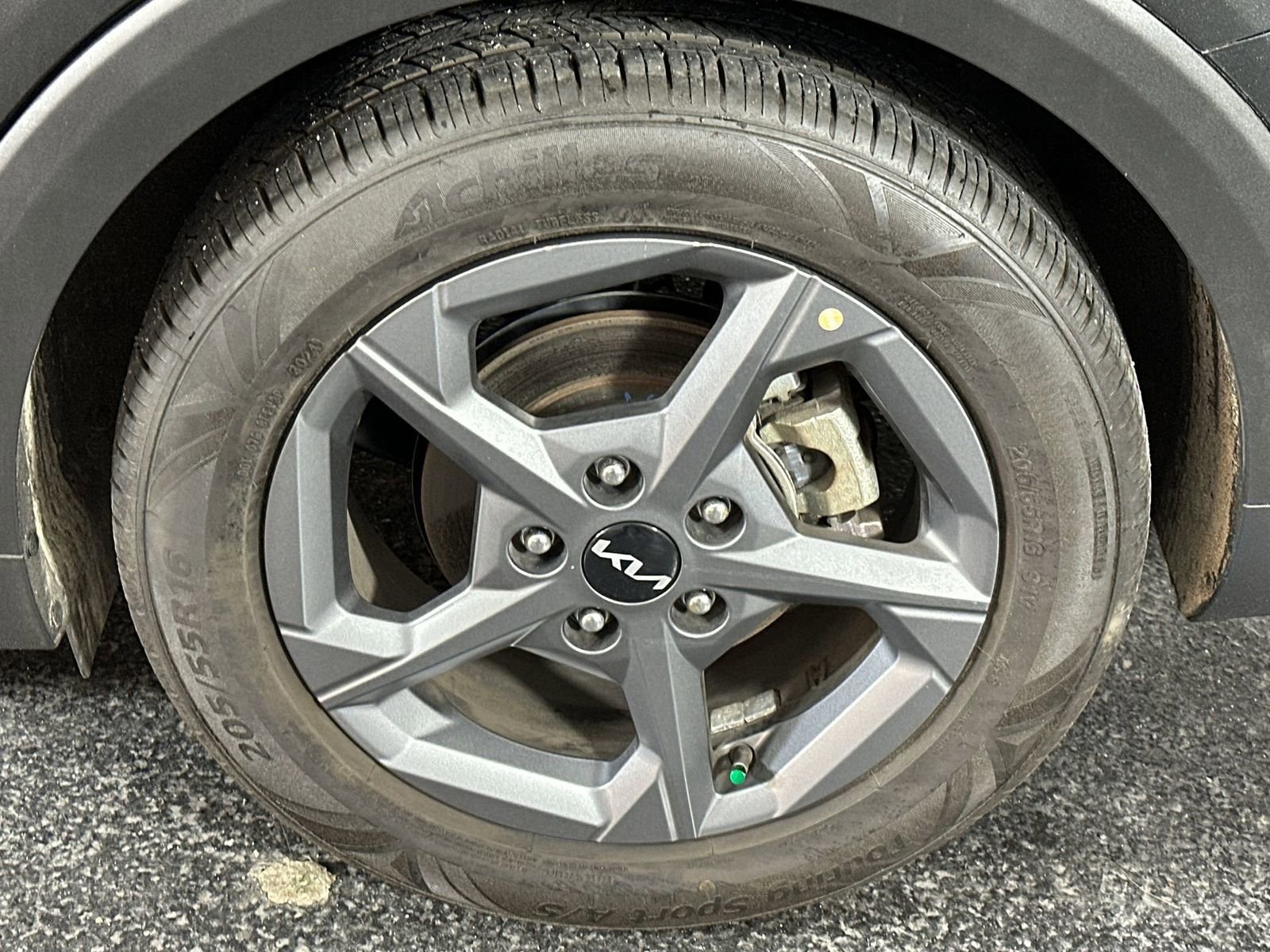 Used 2025 Kia K4 LXS image 10