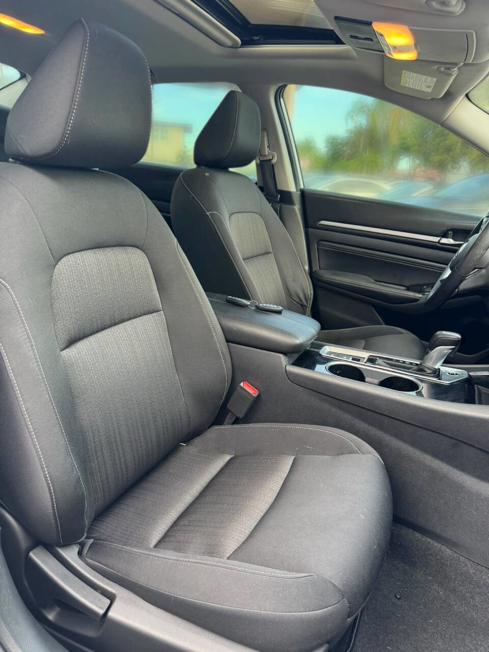 Used 2021 Nissan Altima 2.5 SV w/ SV Premium Package image 22