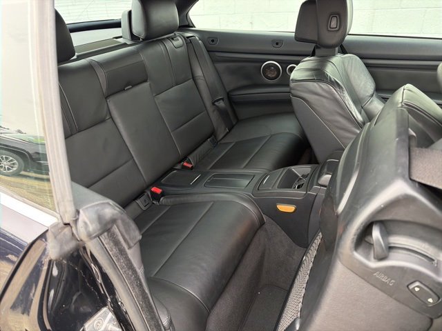 Used 2012 BMW M3 Convertible image 31