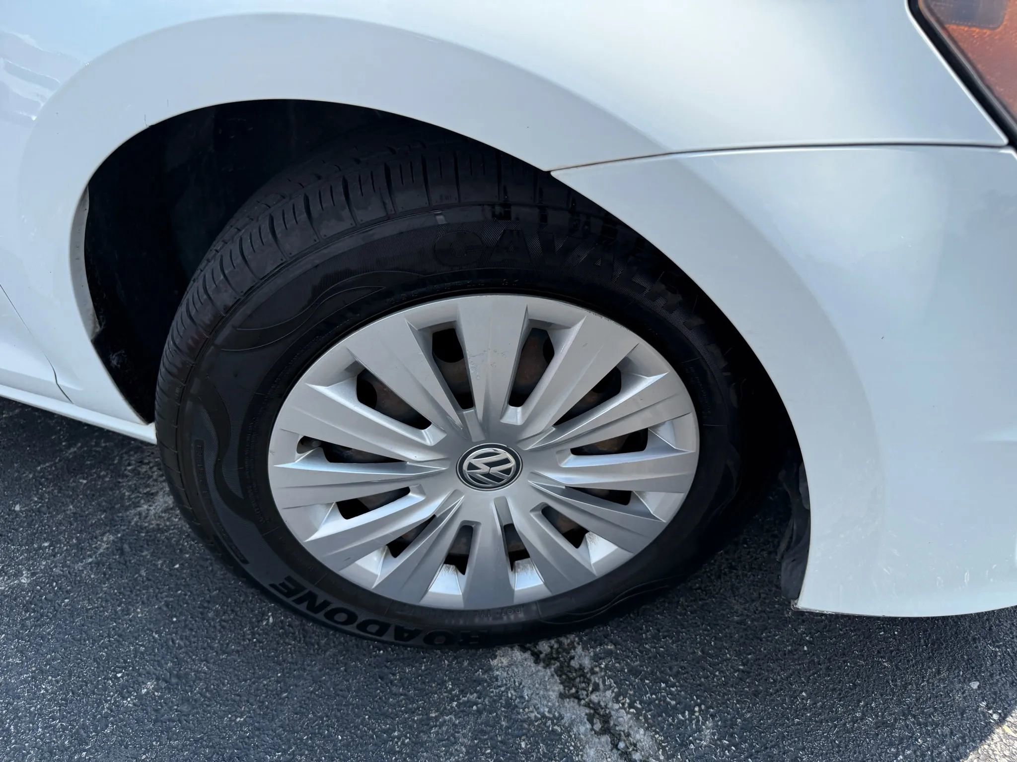 Used 2015 Volkswagen Golf S image 45