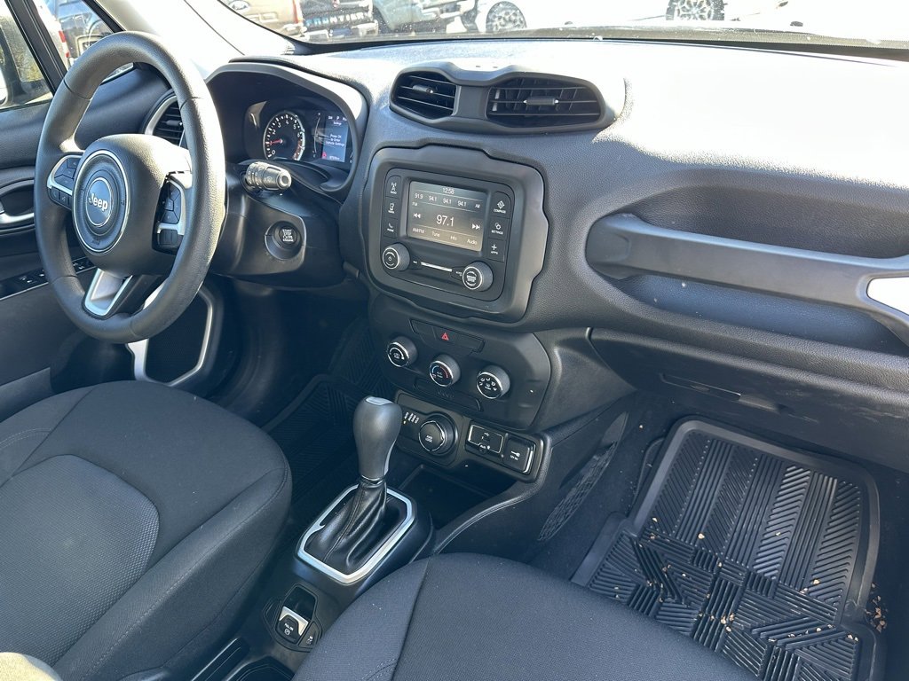 Used 2019 Jeep Renegade Sport w/ Sport Appearance Group image 14