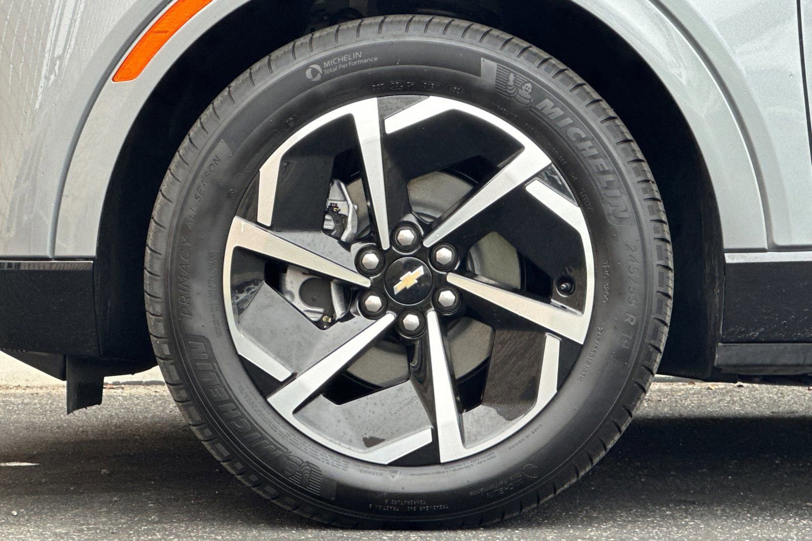 Used 2025 Chevrolet Equinox EV LT w/ Convenience Package image 26