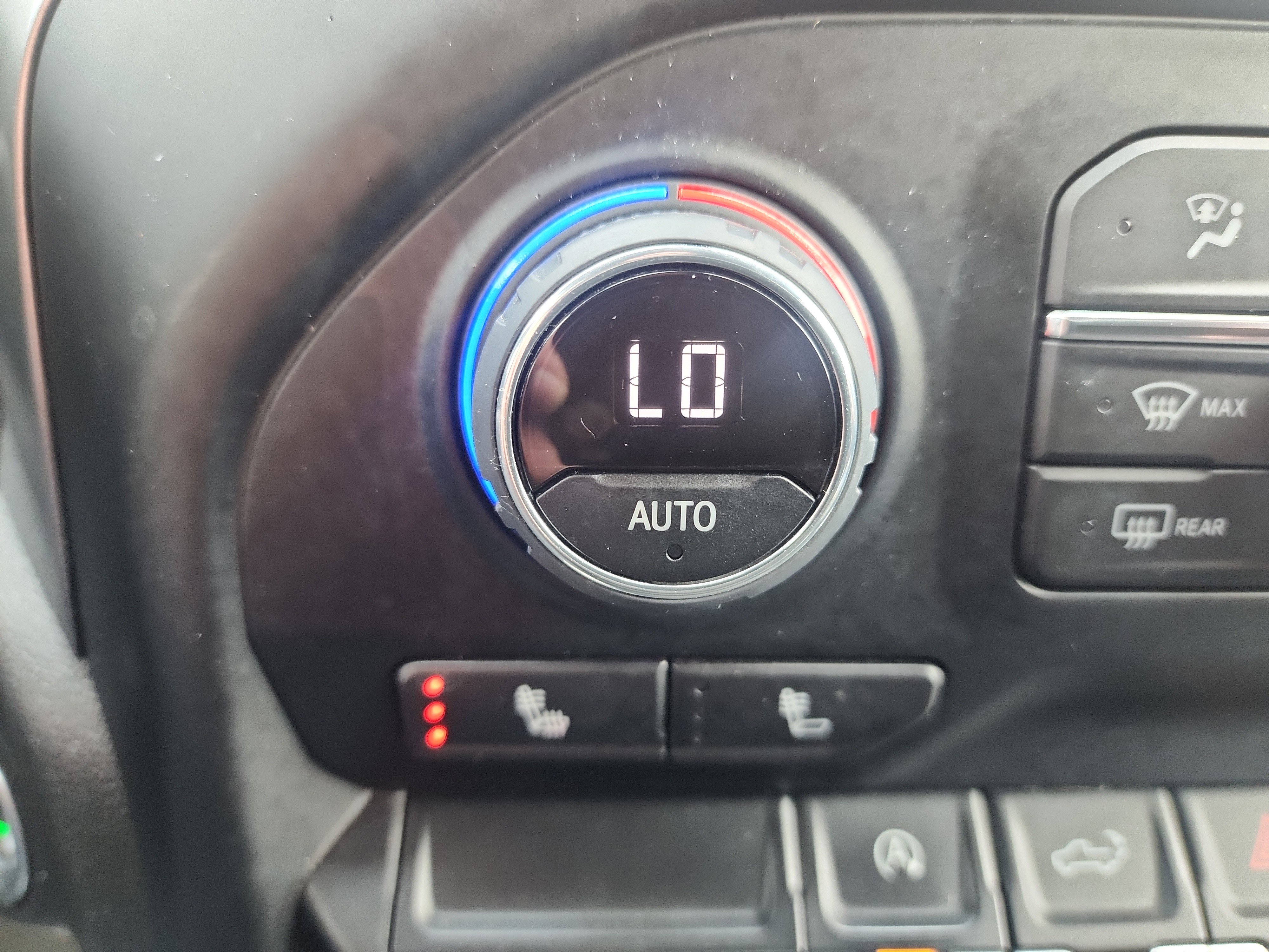 Used 2022 Chevrolet Silverado 1500 LT image 24