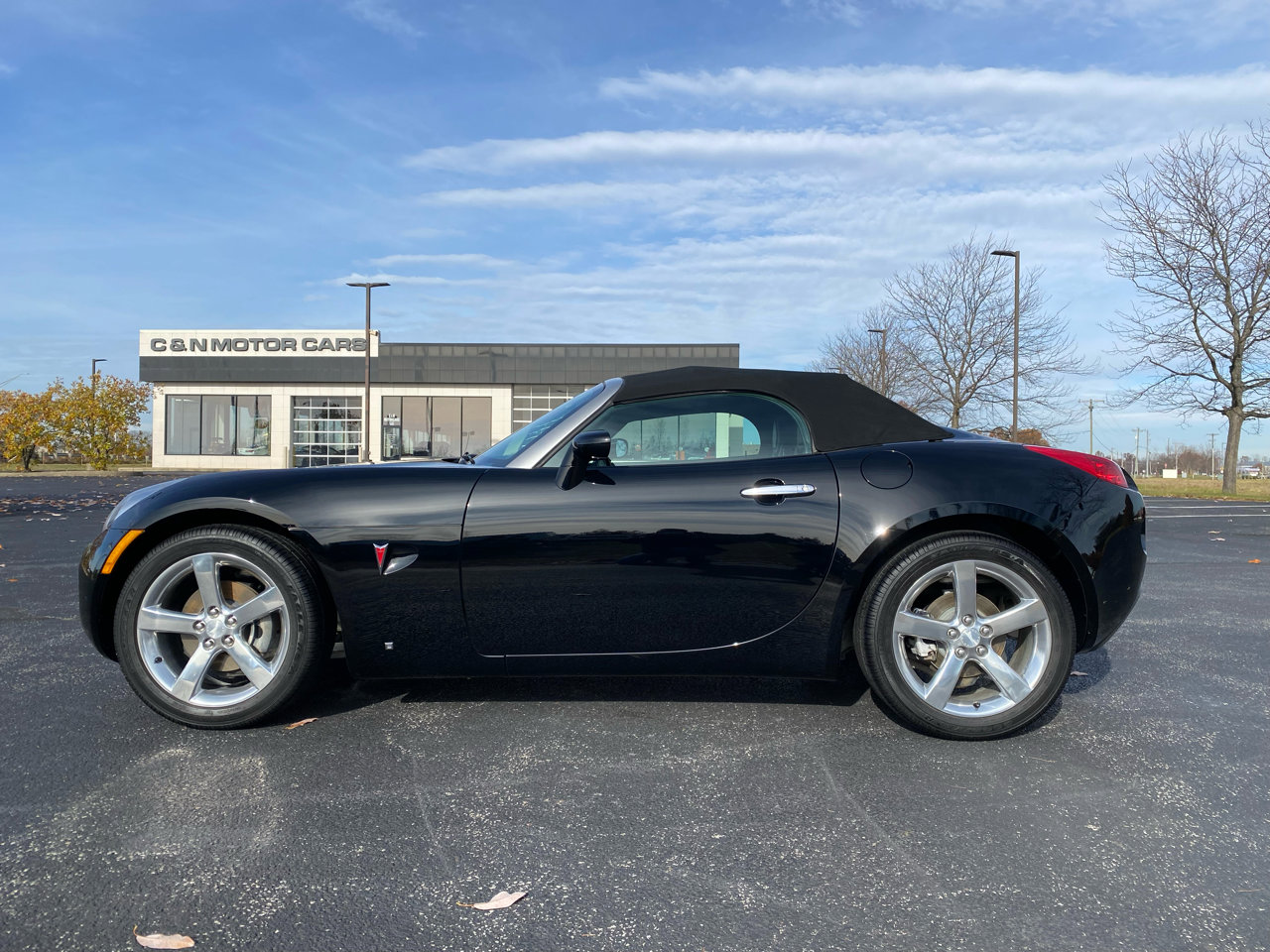 Used 2007 Pontiac Solstice Convertible w/ Premium Package image 16